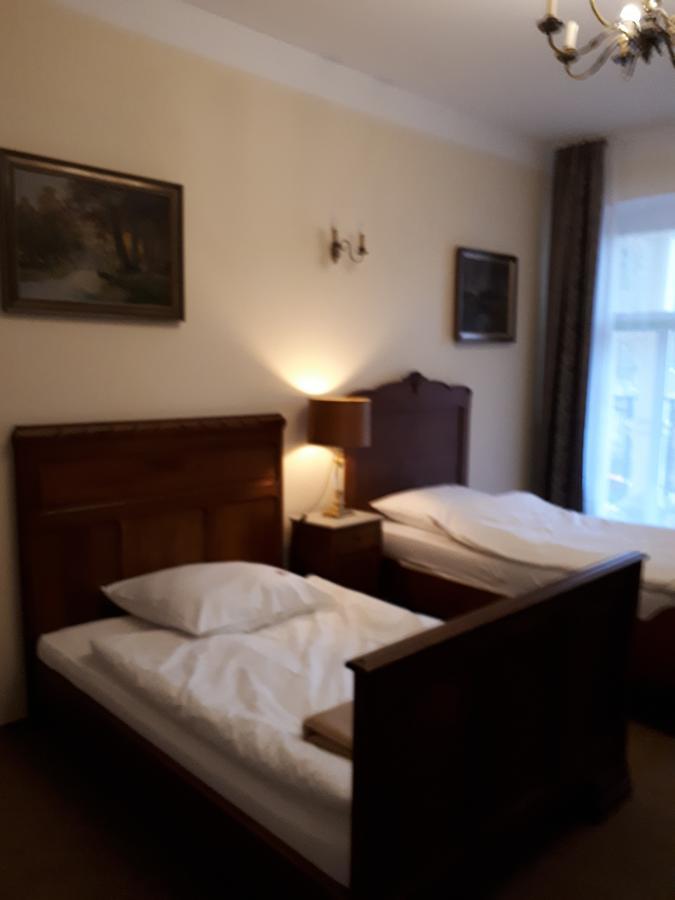 Willa Elysium Bed & Breakfast Ladek-Zdroj Bagian luar foto